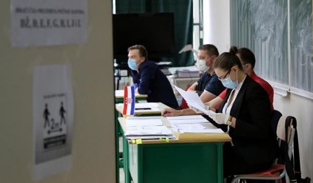 Hırvatistan'da halk yerel seçimler için sandık başında