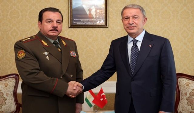Milli Savunma Bakanı Akar'dan Tacikistan'a ziyaret
