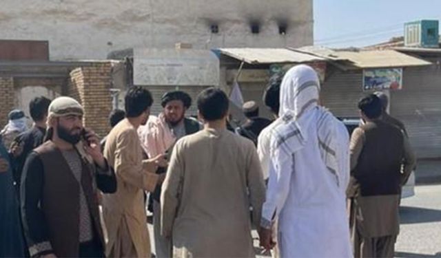 Afganistan'da camiye yönelik intihar saldırısı