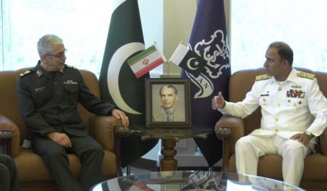 İran ve Pakistan arasında üst düzey askeri görüşme