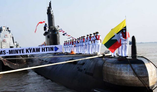 Myanmar cunta yönetimi Çin'den denizaltı aldı