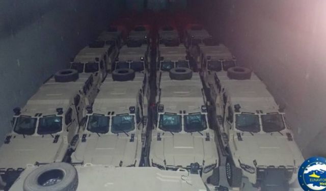 İrini Operasyonu Libya'ya silah taşıyan gemiye el koydu