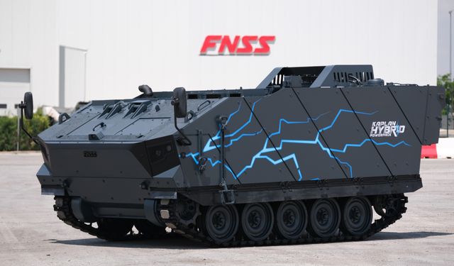 FNSS, KAPLAN HİBRİT aracını IDEF-2023'te tanıttı