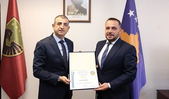 Kosova’dan Haluk Bayraktar'a üstün hizmet madalyası