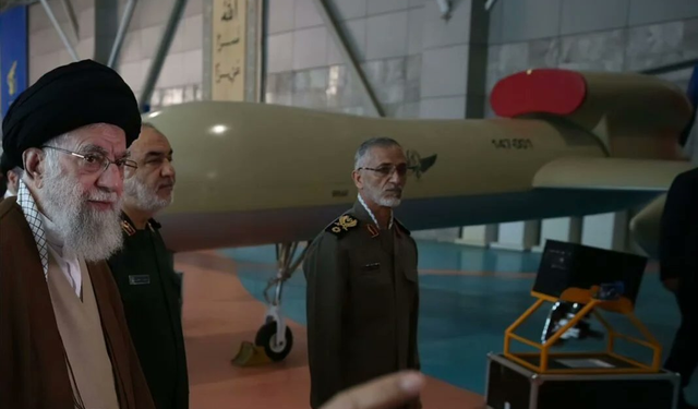 İran, yeni insansız hava aracı Shaed-147’yi tanıttı