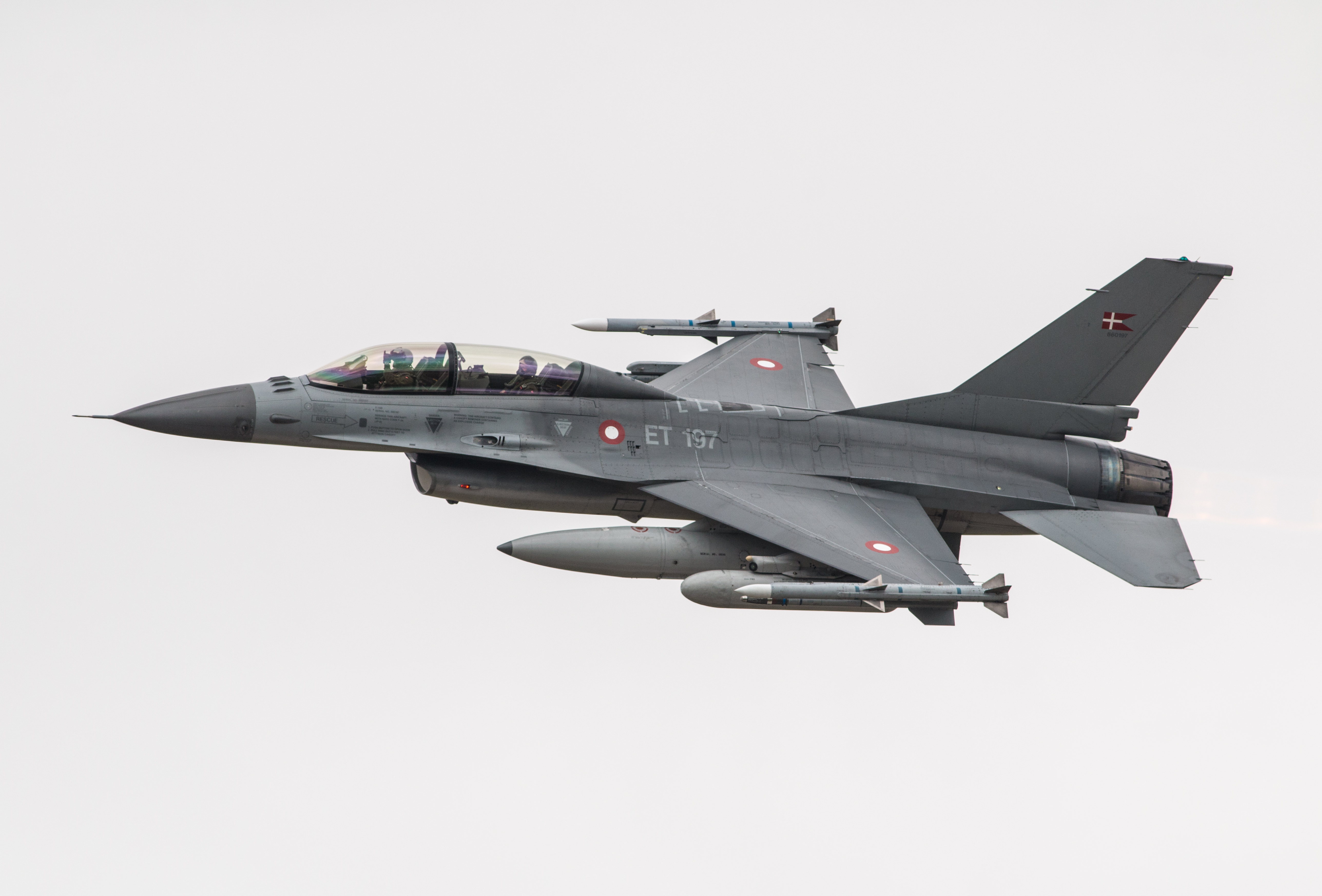 EGVA_-_General_Dynamics_F-16BM_Fighting_Falcon_-_Royal_Danish_Air_Force_-_ET-197_(48356967701)